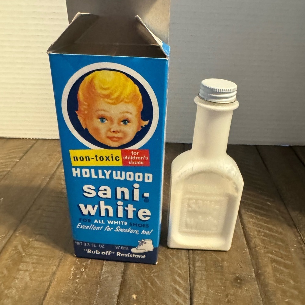 Vintage Hollywood Sani-White Shoe Cleaner - Picture 3 of 4